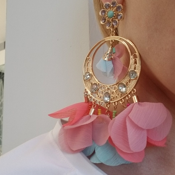 Amazing Statement Earrings - Picture 4 of 5